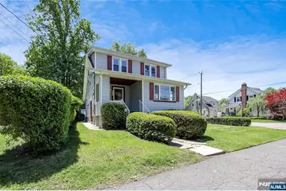 135 E Linden Avenue, Dumont, NJ 07628 - Photo 37