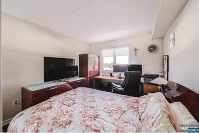 38 Moonachie Road 402 #402, Hackensack, NJ 07601 - Photo 15