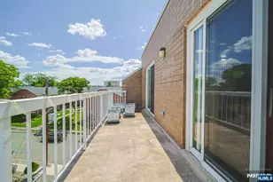 38 Moonachie Road 402, Hackensack, NJ 07601 - Photo 13
