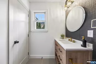 210 Paterson Ave, Hasbrouck Heights, NJ 07604 - Photo 19