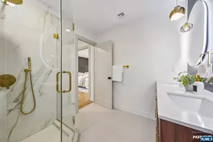 210 Paterson Ave, Hasbrouck Heights, NJ 07604 - Photo 25