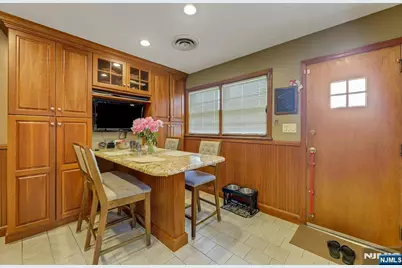 167 Paterson Avenue, Hasbrouck Heights, NJ 07604 - Photo 15