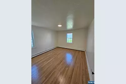 75 E Fort Lee Road 1 #1, Bogota, NJ 07603 - Photo 5
