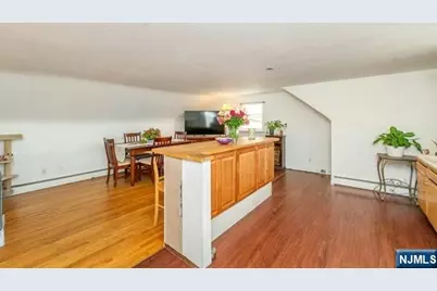 84 Locust Avenue 2 #2, Wallington, NJ 07057 - Photo 7