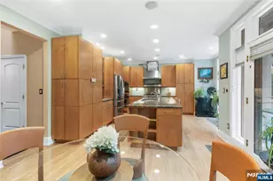 103 Hudson Cove, Edgewater, NJ 07020 - Photo 15