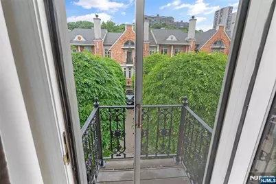 103 Hudson Cove, Edgewater, NJ 07020 - Photo 27
