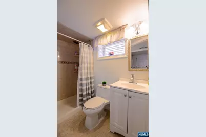 39 Lawrence Avenue, Lodi, NJ 07644 - Photo 27