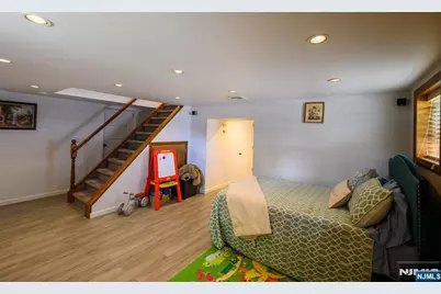 39 Lawrence Avenue, Lodi, NJ 07644 - Photo 25
