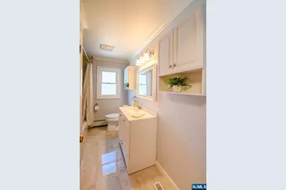 39 Lawrence Avenue, Lodi, NJ 07644 - Photo 11