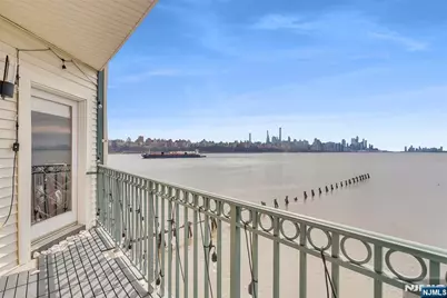 314 The Promenade, Edgewater, NJ 07020 - Photo 13