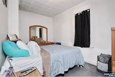 77 Columbus Avenue, Garfield, NJ 07026 - Photo 15