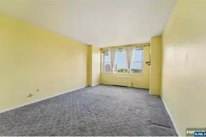 2000 Linwood Avenue 11A #11A, Fort Lee, NJ 07024 - Photo 11
