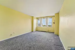 2000 Linwood Ave 11A, Fort Lee, NJ 07024 - Photo 11
