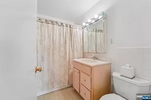 2000 Linwood Ave 11A, Fort Lee, NJ 07024 - Photo 15