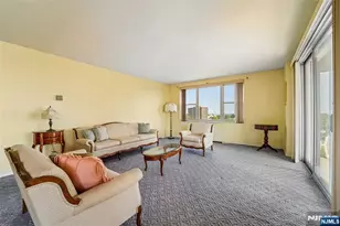 2000 Linwood Ave 11A, Fort Lee, NJ 07024 - Photo 5