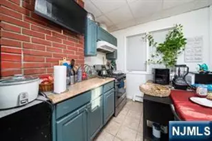103-105 Devon 1R, Kearny, NJ 07032 - Photo 5