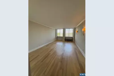 300 Winston 418 #418, Cliffside Park, NJ 07010 - Photo 11