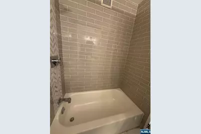 300 Winston 418 #418, Cliffside Park, NJ 07010 - Photo 9