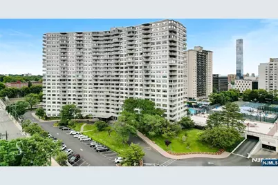 2100 Linwood 21P #21P, Fort Lee, NJ 07024 - Photo 1