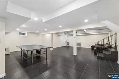585 W Englewood Avenue, Teaneck Township, NJ 07666 - Photo 21