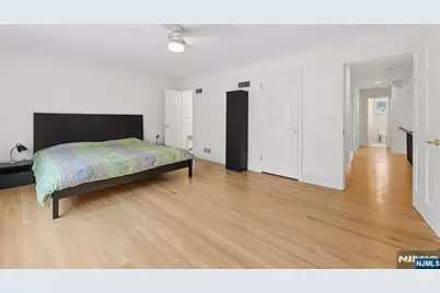 585 W Englewood Avenue, Teaneck Township, NJ 07666 - Photo 11