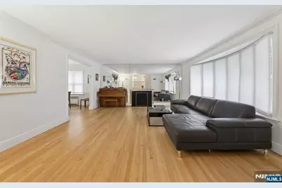 585 W Englewood Avenue, Teaneck Township, NJ 07666 - Photo 3