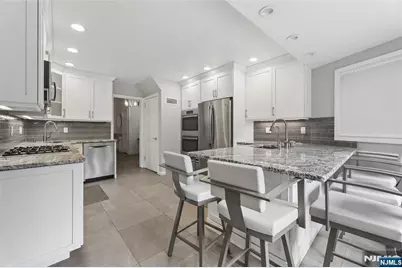 585 W Englewood Avenue, Teaneck Township, NJ 07666 - Photo 7