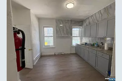 15 Park Avenue, Paterson, NJ 07501 - Photo 9