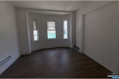 15 Park Avenue, Paterson, NJ 07501 - Photo 3