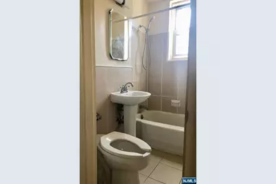 2160 Center Avenue 3J #3J, Fort Lee, NJ 07024 - Photo 5