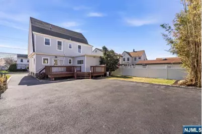 304 Delawanna Avenue 2 #2, Clifton, NJ 07014 - Photo 11