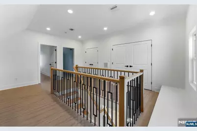 304 Delawanna Avenue 2 #2, Clifton, NJ 07014 - Photo 9