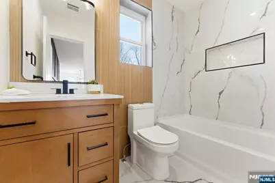 304 Delawanna Avenue 2 #2, Clifton, NJ 07014 - Photo 7