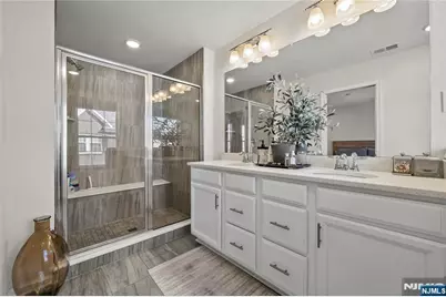 65 Landmark Lane 905 #905, Fair Lawn, NJ 07410 - Photo 19