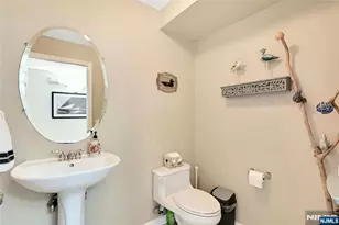 45 Legend Hills Dr, Edgewater, NJ 07020 - Photo 19