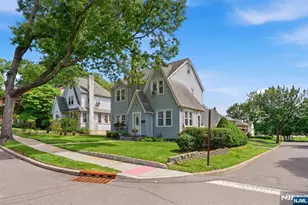 88 Lindbergh Blvd, Teaneck Township, NJ 07666 - Photo 3