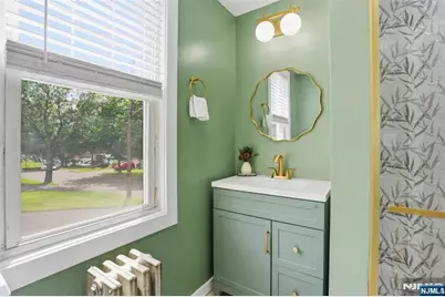 88 Lindbergh Boulevard, Teaneck Township, NJ 07666 - Photo 19