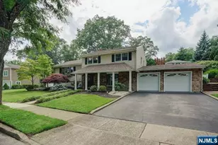 31 Clinton Ln, Wayne, NJ 07470 - Photo 3