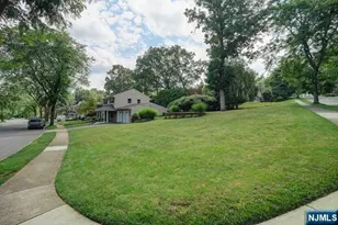 31 Clinton Ln, Wayne, NJ 07470 - Photo 37