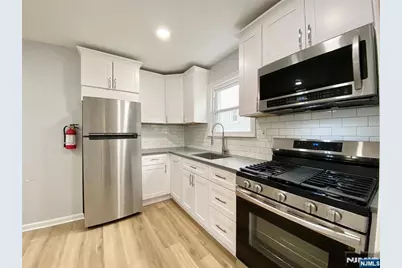 50 Jefferson Avenue, Hasbrouck Heights, NJ 07604 - Photo 21