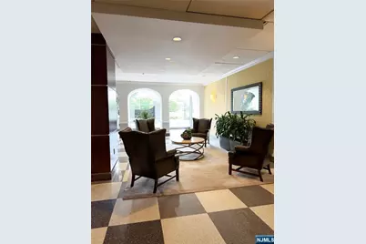 2100 Linwood 4P #4P, Fort Lee, NJ 07024 - Photo 3