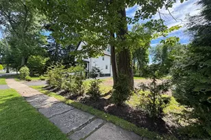 40 Grant Ave, Cresskill, NJ 07626 - Photo 3