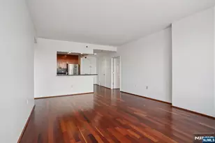 3110 City City Pl, Edgewater, NJ 07020 - Photo 3