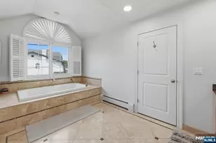 70 McElroy Ave, Fort Lee, NJ 07024 - Photo 35
