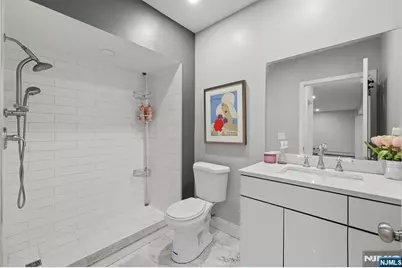 70 McElroy Avenue, Fort Lee, NJ 07024 - Photo 43