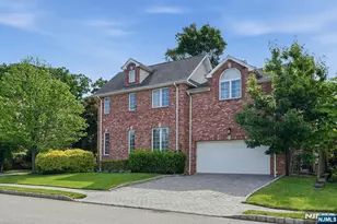 70 McElroy Ave, Fort Lee, NJ 07024 - Photo 5