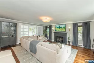 34 Coolidge, West Caldwell, NJ 07006 - Photo 9