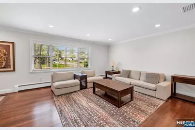 364 Knickerbocker Road, Cresskill, NJ 07626 - Photo 9