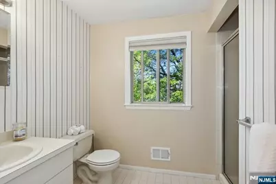 2 McChesney Court 2 #2, West Orange Township, NJ 07052 - Photo 25