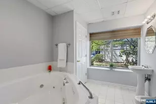 2 McChesney Ct 2, West Orange Township, NJ 07052 - Photo 35